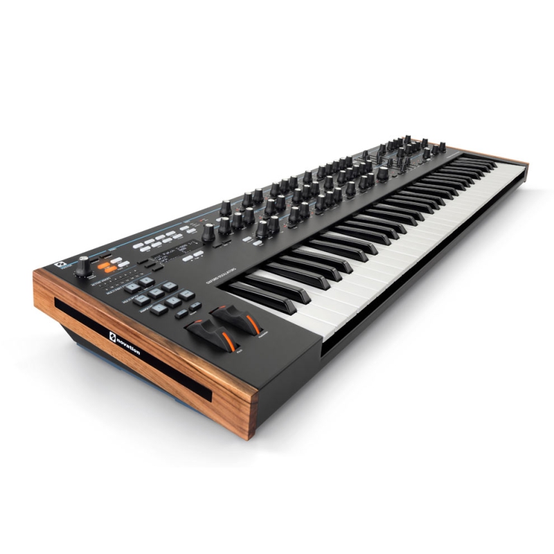 Novation Summit polyfone synthesizer