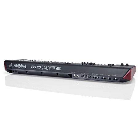 Yamaha MOXF6 synth