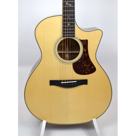 Eastman AC322CE