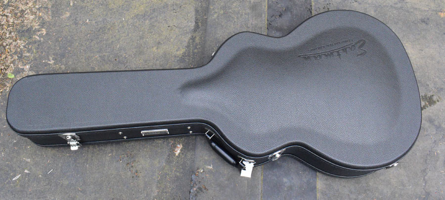 Eastman AC322CE