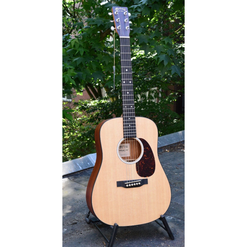 Martin DJR-10 dreadnought junior