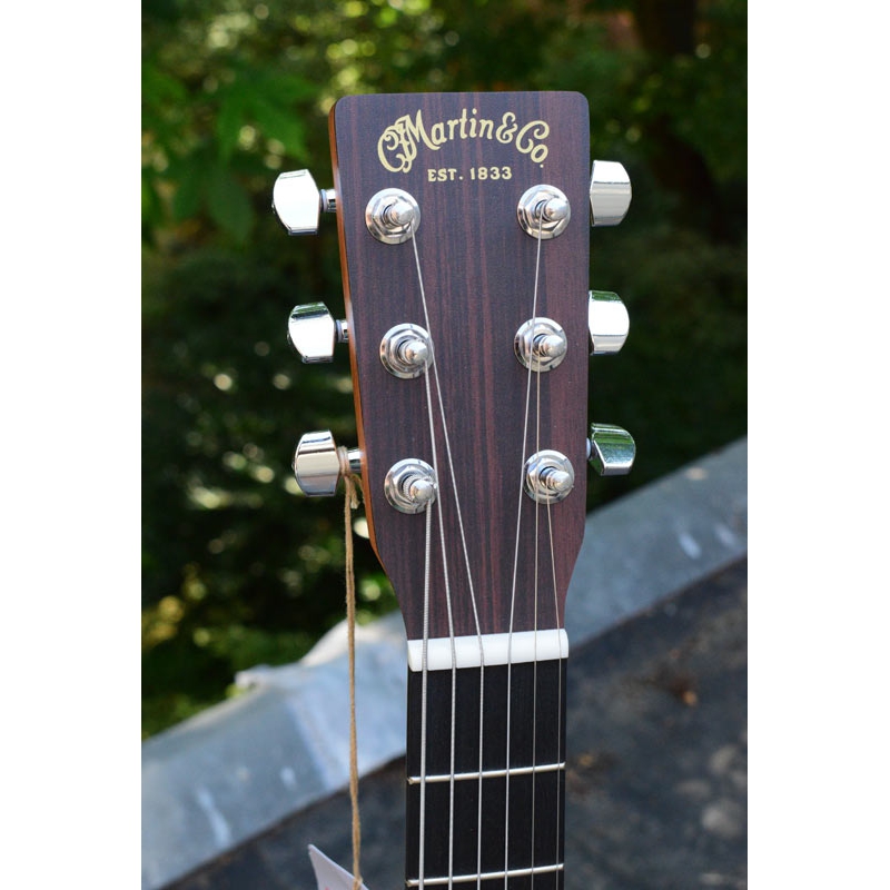 Martin DJR-10 dreadnought junior