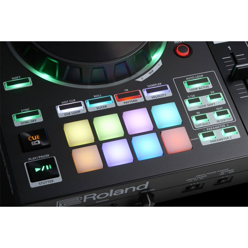 Roland DJ505 DJ controller