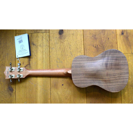 Tanglewood Tiare TWT3 concert ukulele