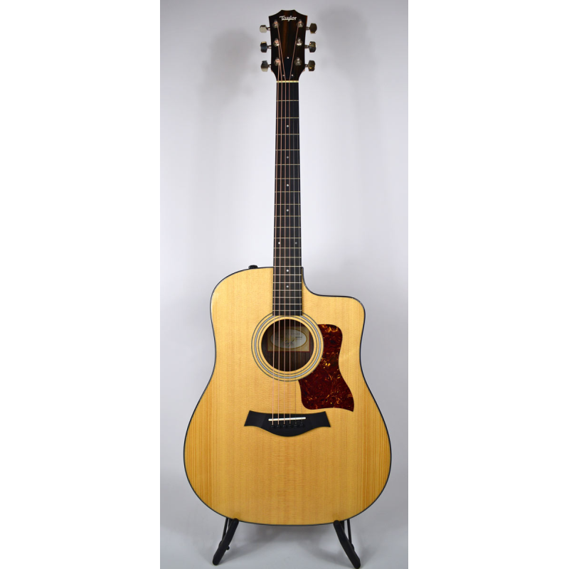 Taylor 210CE Plus