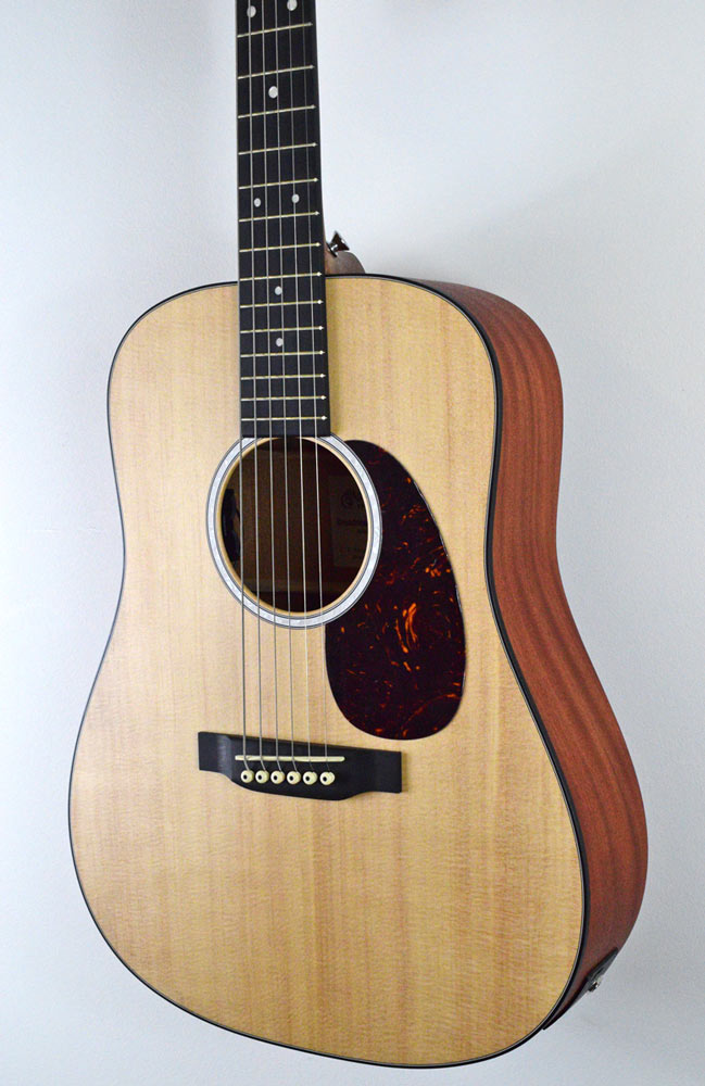 Martin DJR-10E dreadnought junior