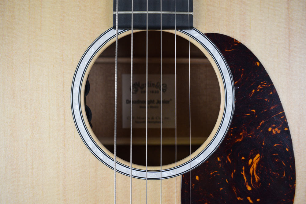 Martin DJR-10E dreadnought junior