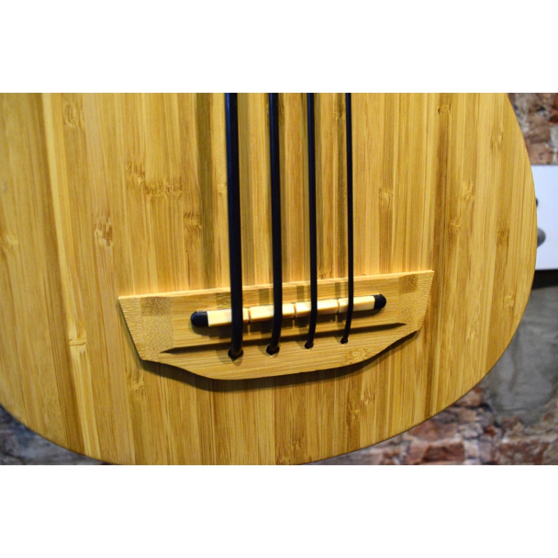 Kala U-Bass Bamboo 4 NT Bass ukulele