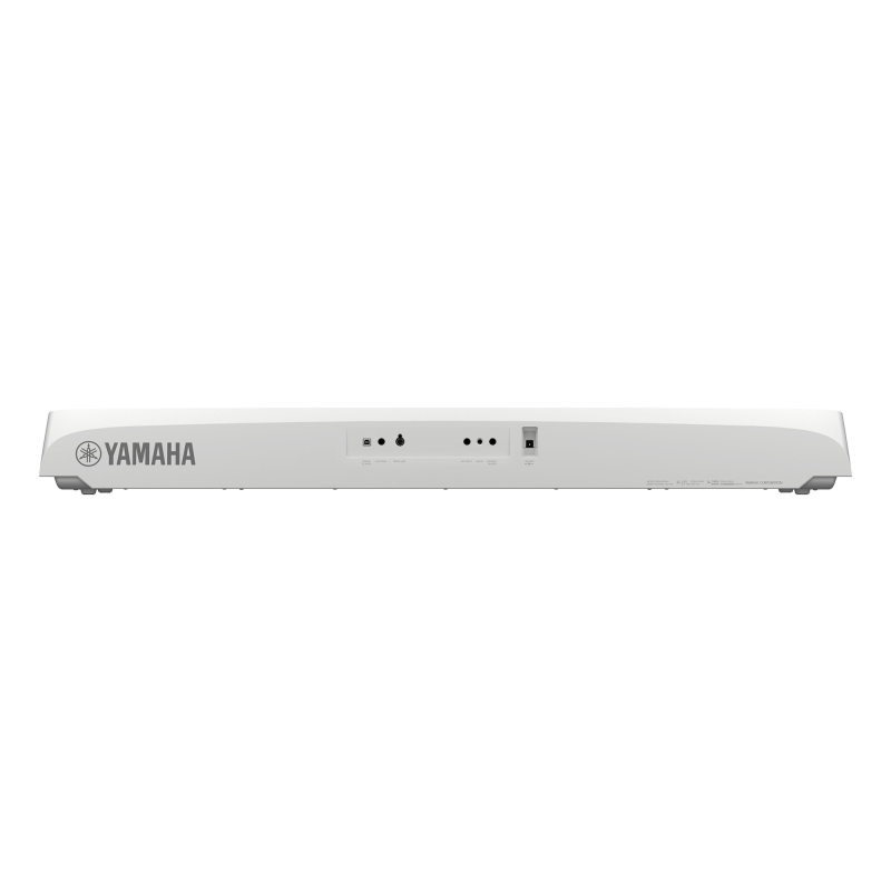 Yamaha DGX670 White