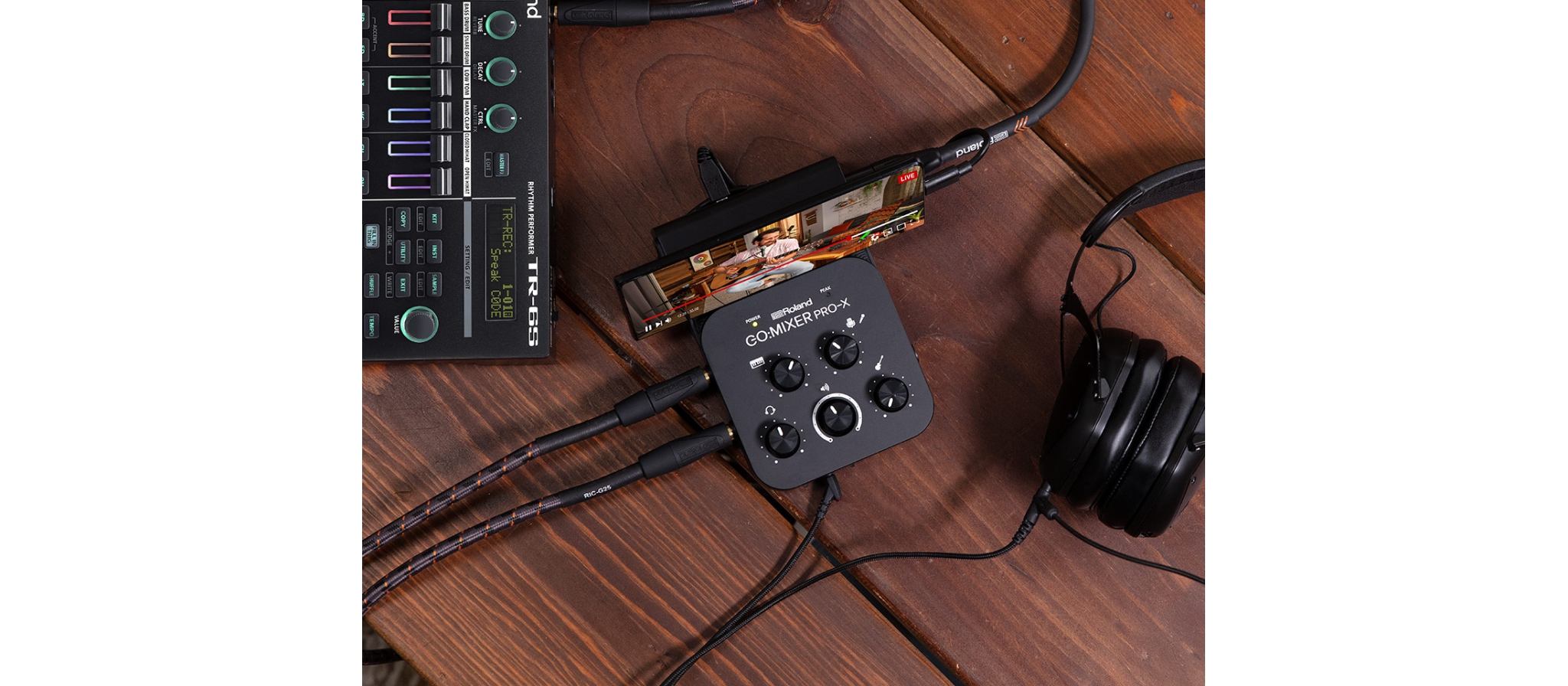 Roland GO Mixer Pro X | Dijkman Muziek