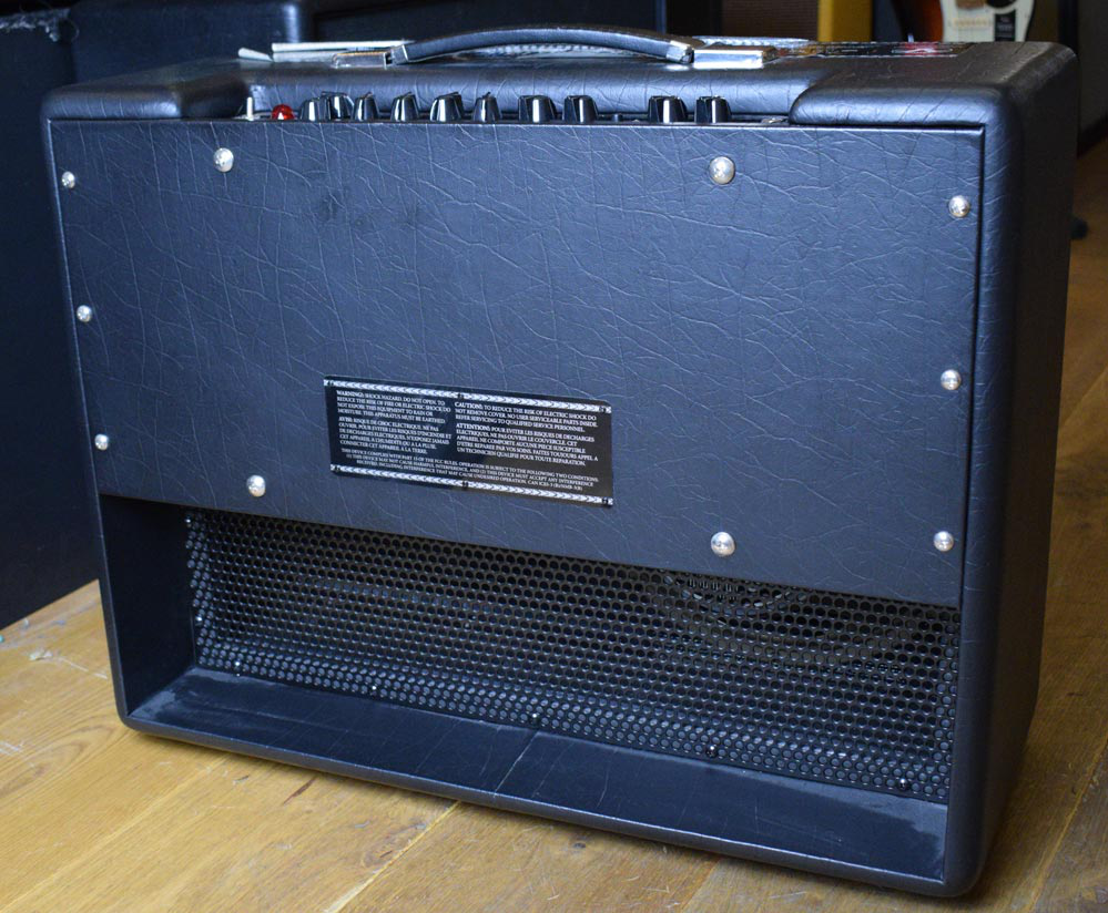 Blackstar Artist 15 combo