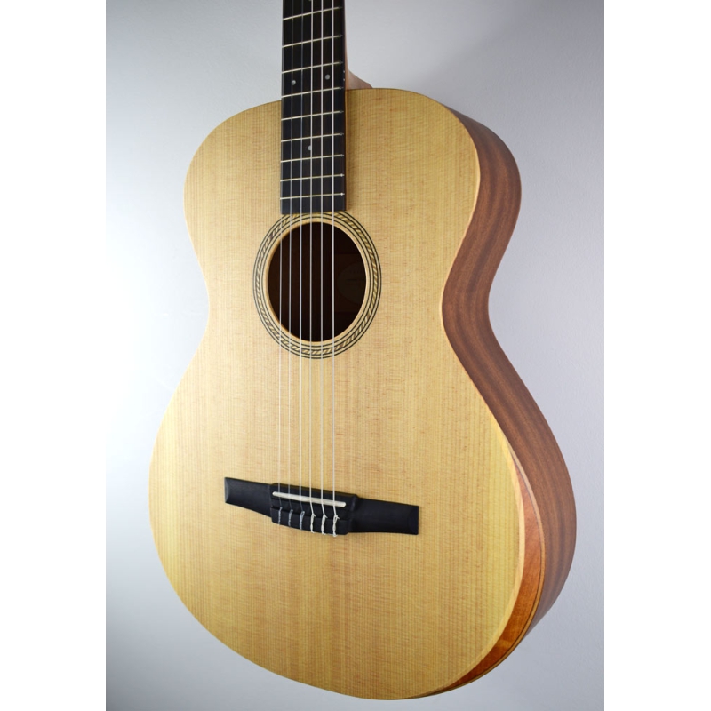 Taylor Academy 12-N LH nylon Taylor Academy 12-N LH nylon