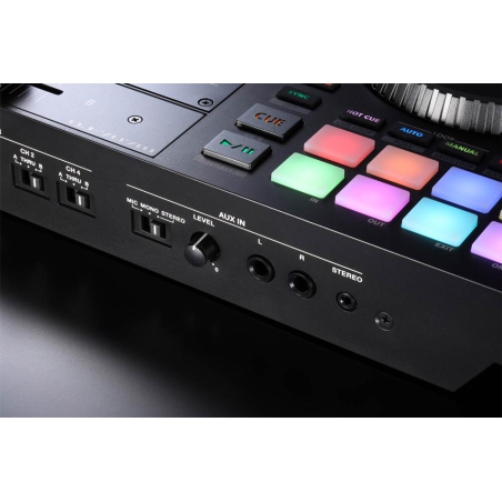 Roland DJ-707M DJ controller