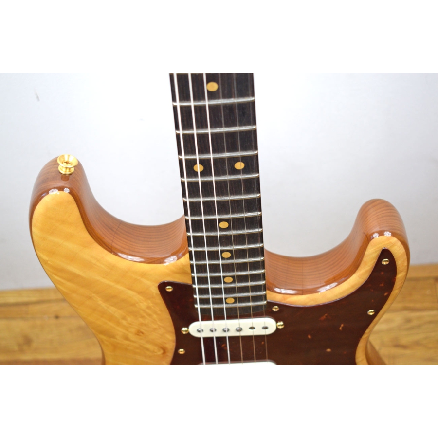 Fender Artisan Maple Burl Strat Custom Shop