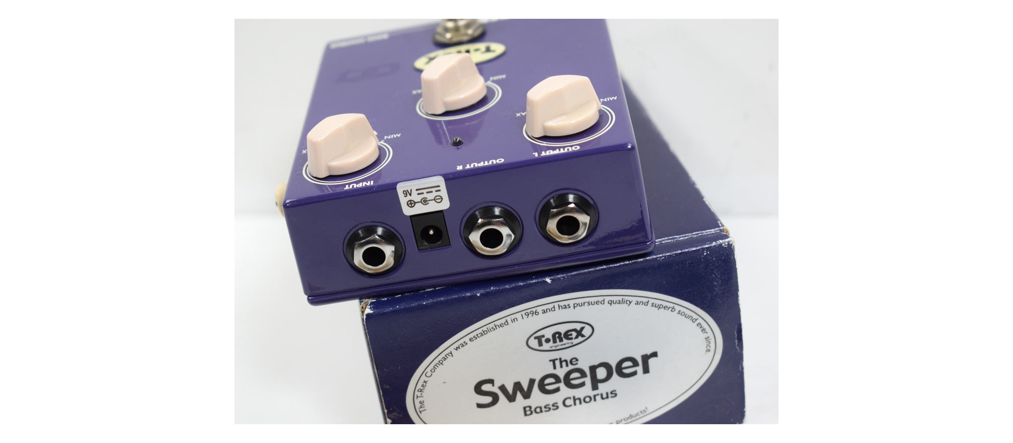 ベース T-REX THE SWEEPER BASS CHORUS → T-REX EFFECTS ← Pedals for guitar and bass players!