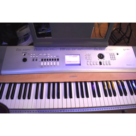 Yamaha DGX630 Home Keyboard occasion