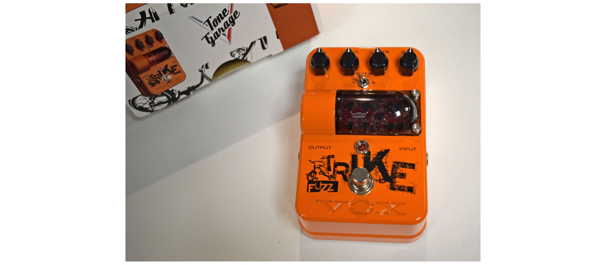 ギター VOX trike fuzz VOX Tone Garage : TRIKE Fuzz 製品紹介 feat. 宮脇俊郎 - YouTube
