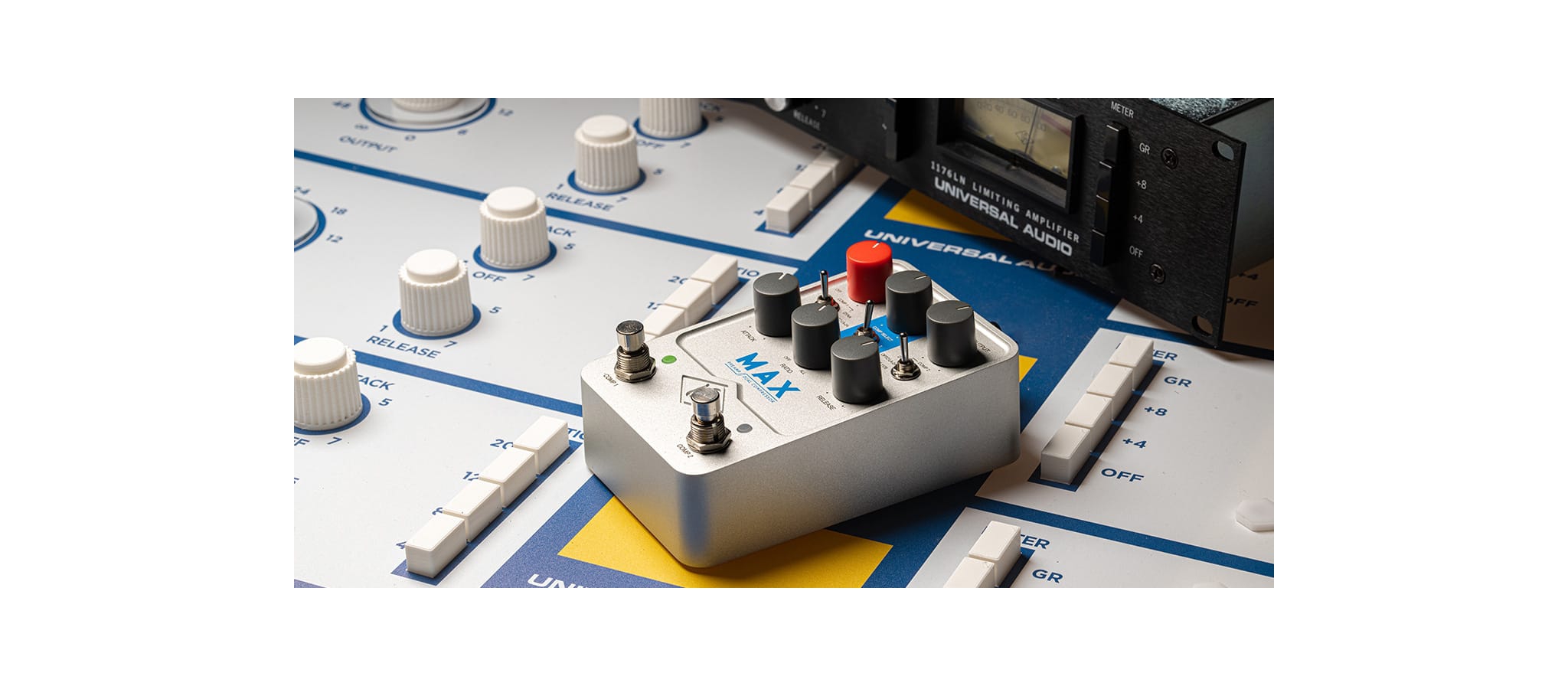 Universal Audio Max Preamp Dual Compressor | UAFX | DijkmanMuziek |