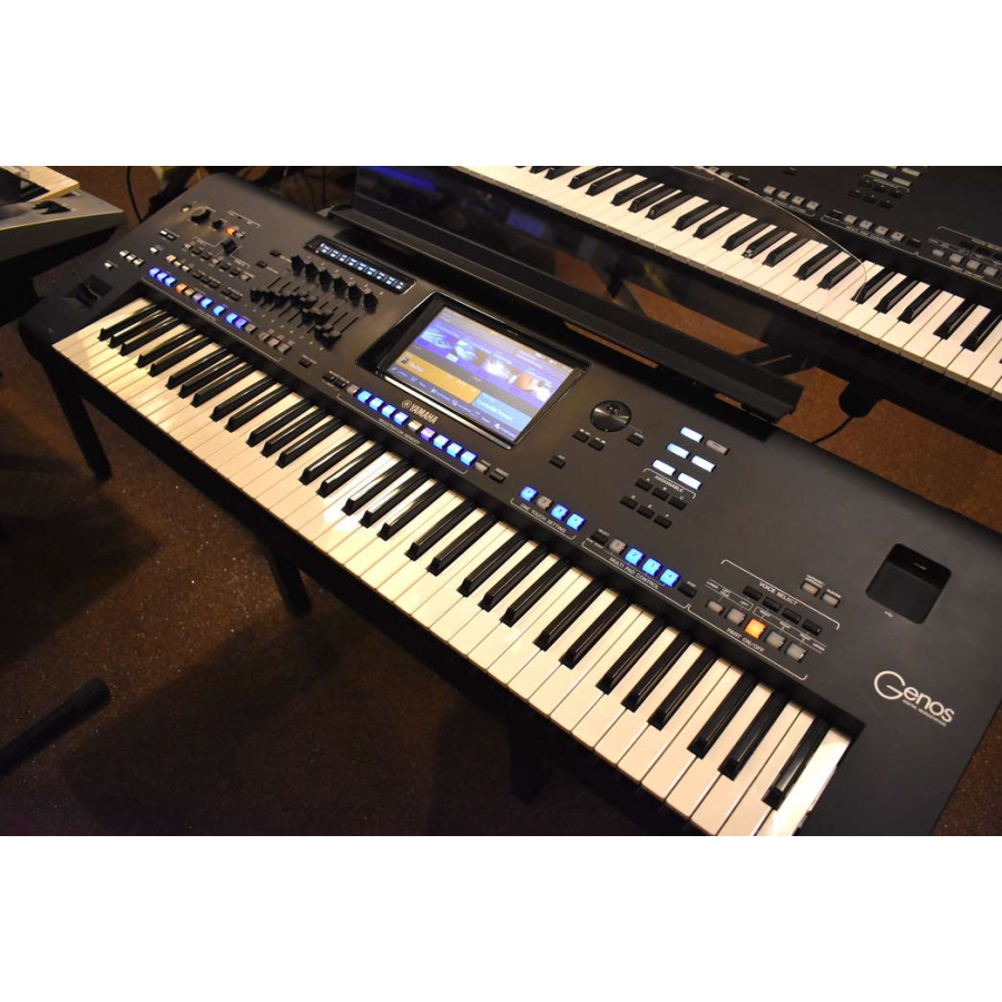 Yamaha Genos 76 digitaal workstation ( Occasion-B )