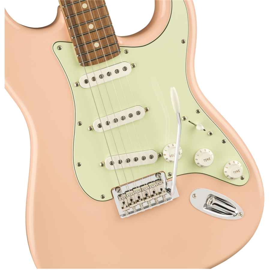 Fender Limited Edition Player Stratocaster PF Shell Pink