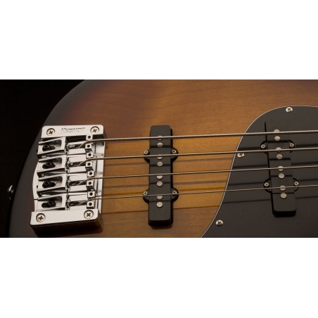 PRS SE KESTREL BASS Tri-Color Sunburst