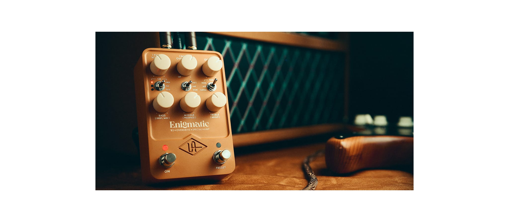 Universal Audio UAFX Enigmatic 82 Overdrive | DijkmanMuziek |