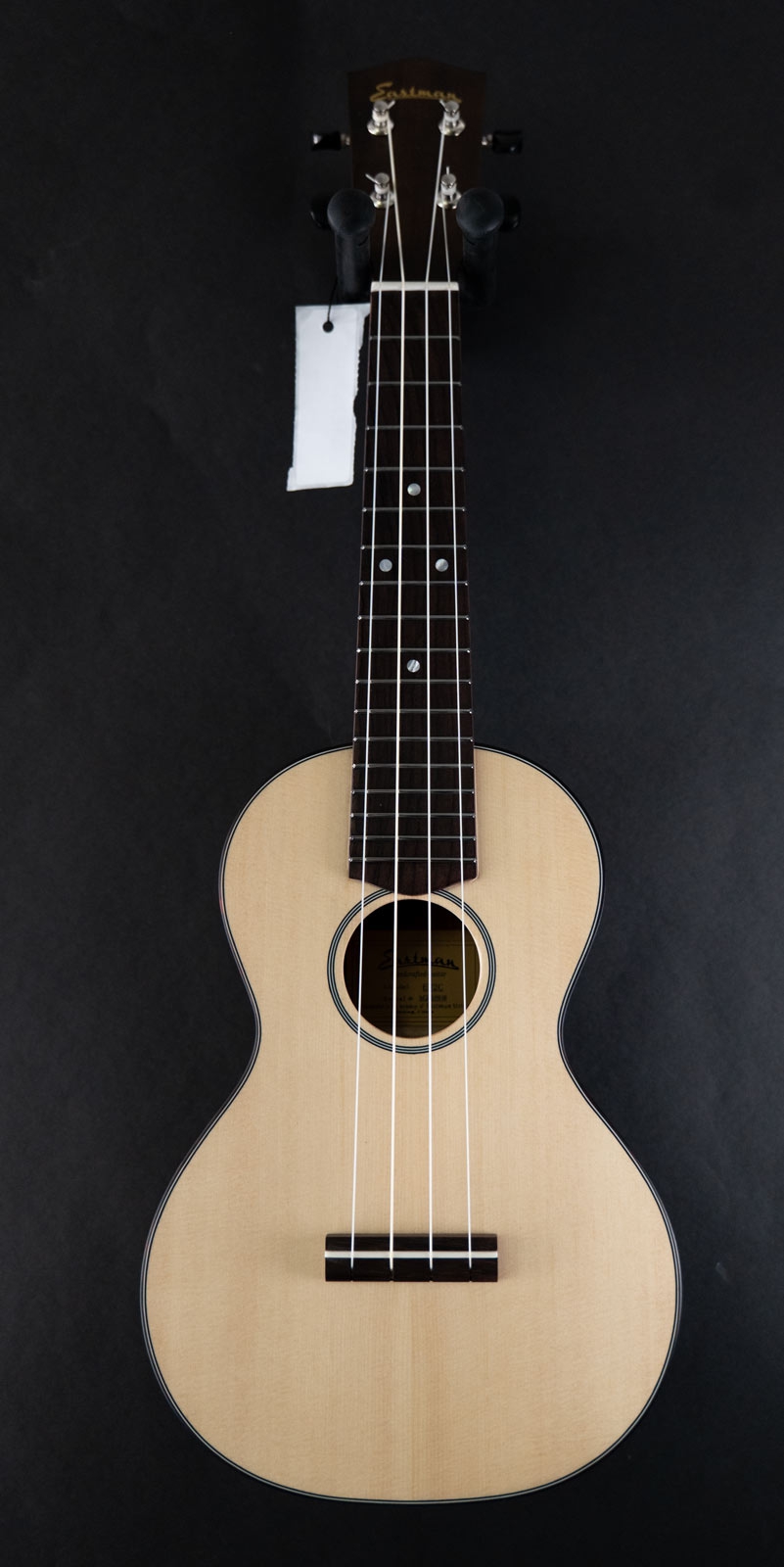 Eastman EU2 C Natural Mahogany Concert ukulele