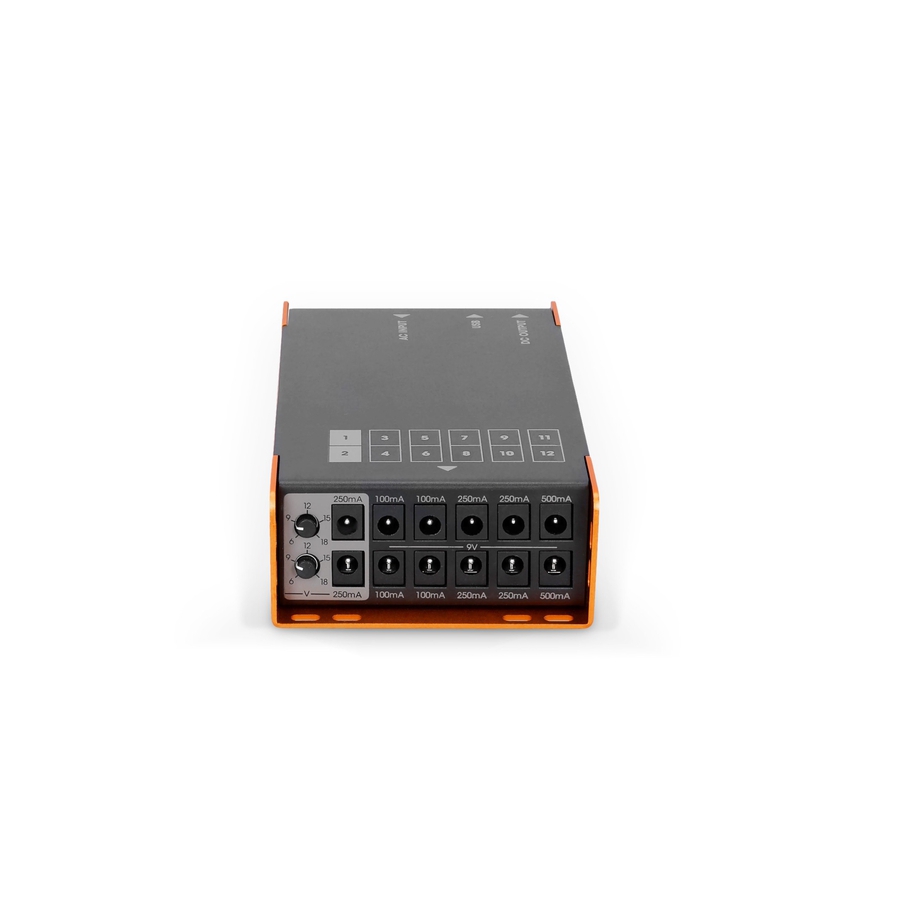 Palmer PWT 12 IEC Universal Pedalboard Power Supply with USB Palmer PWT 12 IEC Universal Pedalboard Power Supply with USB