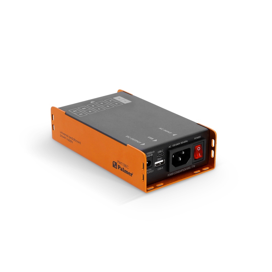 Palmer PWT 12 IEC Universal Pedalboard Power Supply with USB Palmer PWT 12 IEC Universal Pedalboard Power Supply with USB
