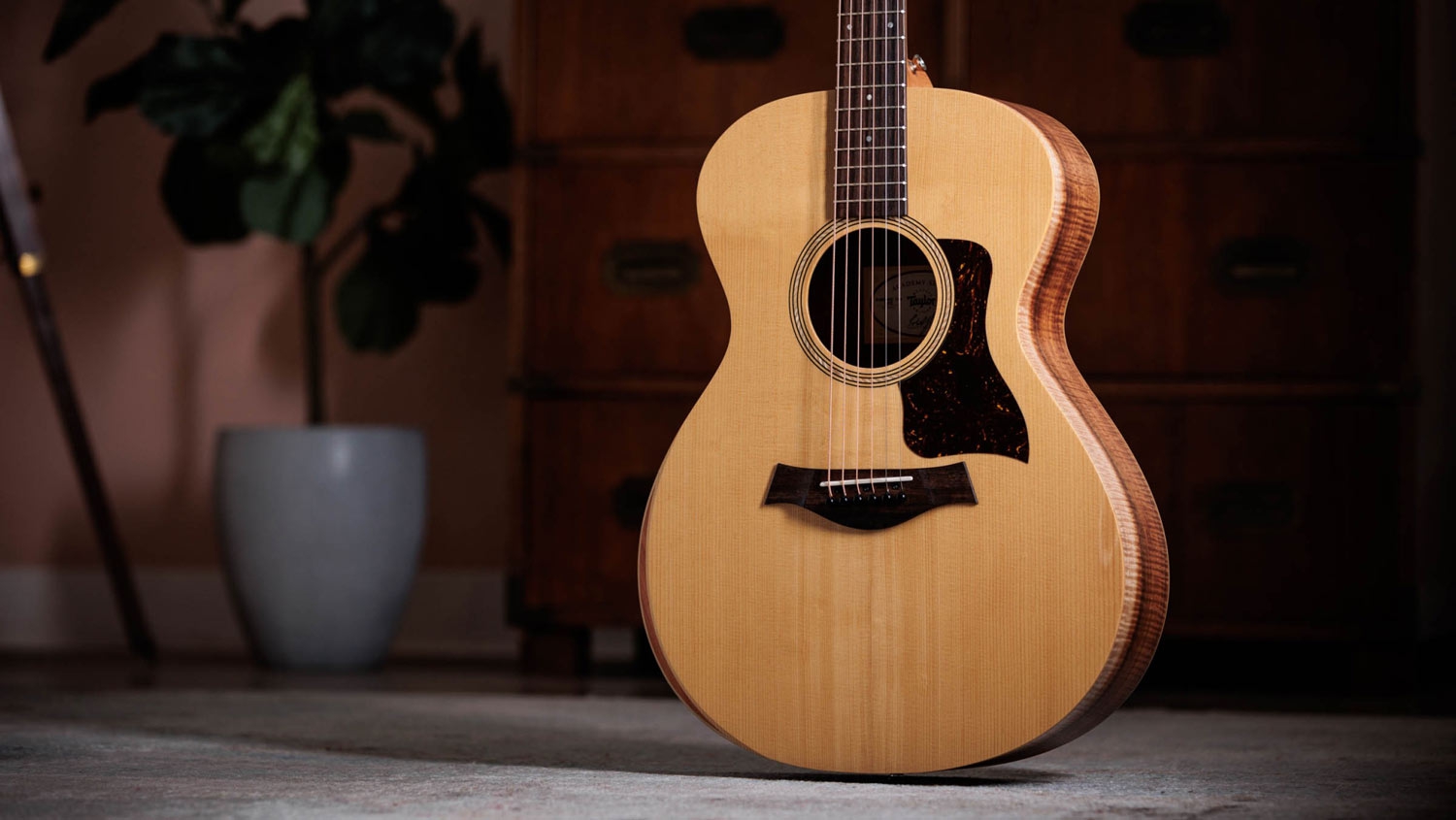 Taylor Academy 12e LTD Figured Koa