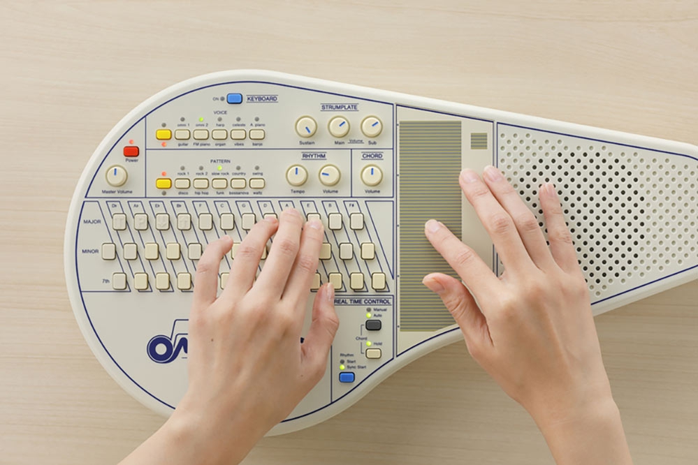 Suzuki Omnichord OM-108