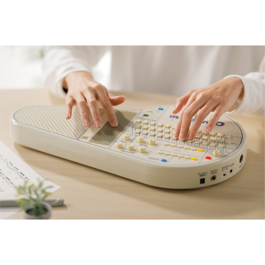 Suzuki Omnichord OM-108 Suzuki Omnichord OM-108