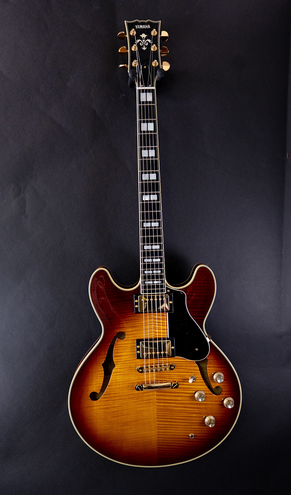 Yamaha SA200 VS Violin Sunburst