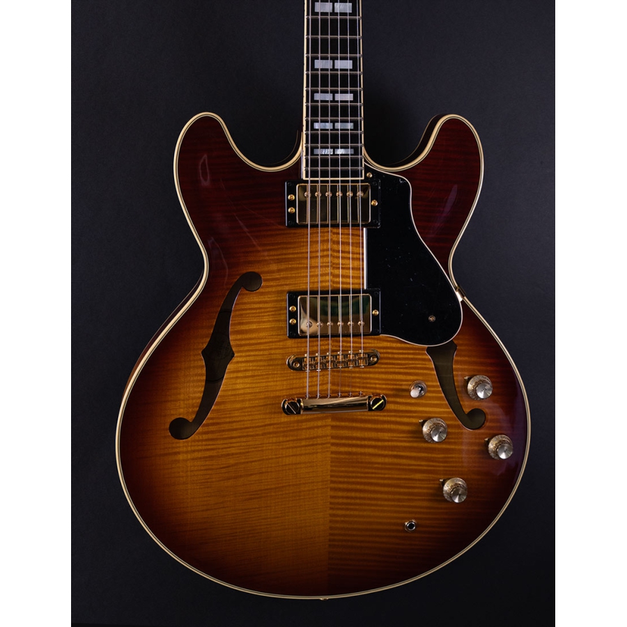 Yamaha SA200 VS Violin Sunburst Yamaha SA200 VS Violin Sunburst