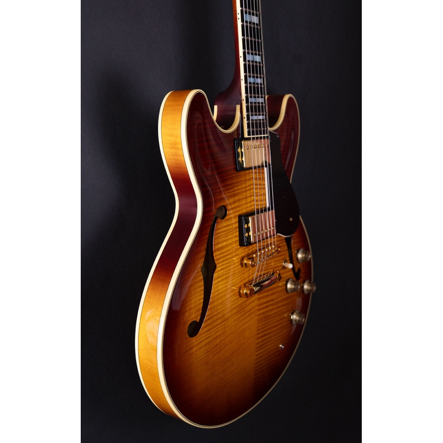 Yamaha SA200 VS Violin Sunburst Yamaha SA200 VS Violin Sunburst