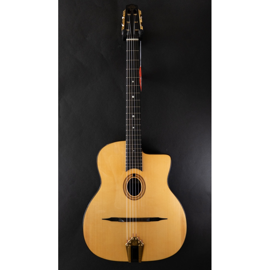 Altamira M01 Gypsy guitar oval soundhole Altamira M01 Gypsy guitar oval soundhole