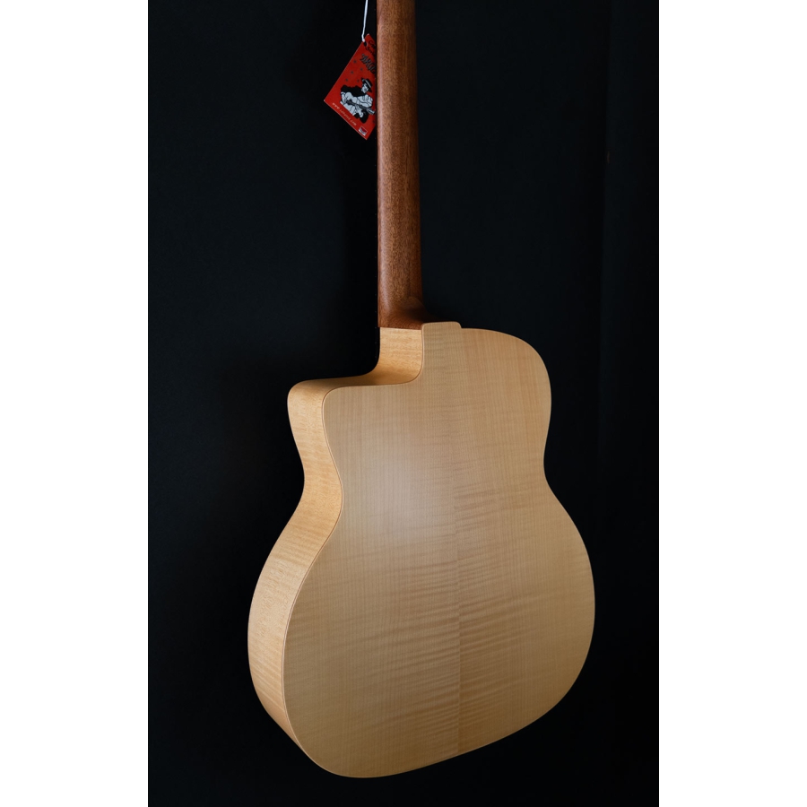 Altamira M Maple Gypsy guitar oval soundhole Altamira M Maple Gypsy guitar oval soundhole
