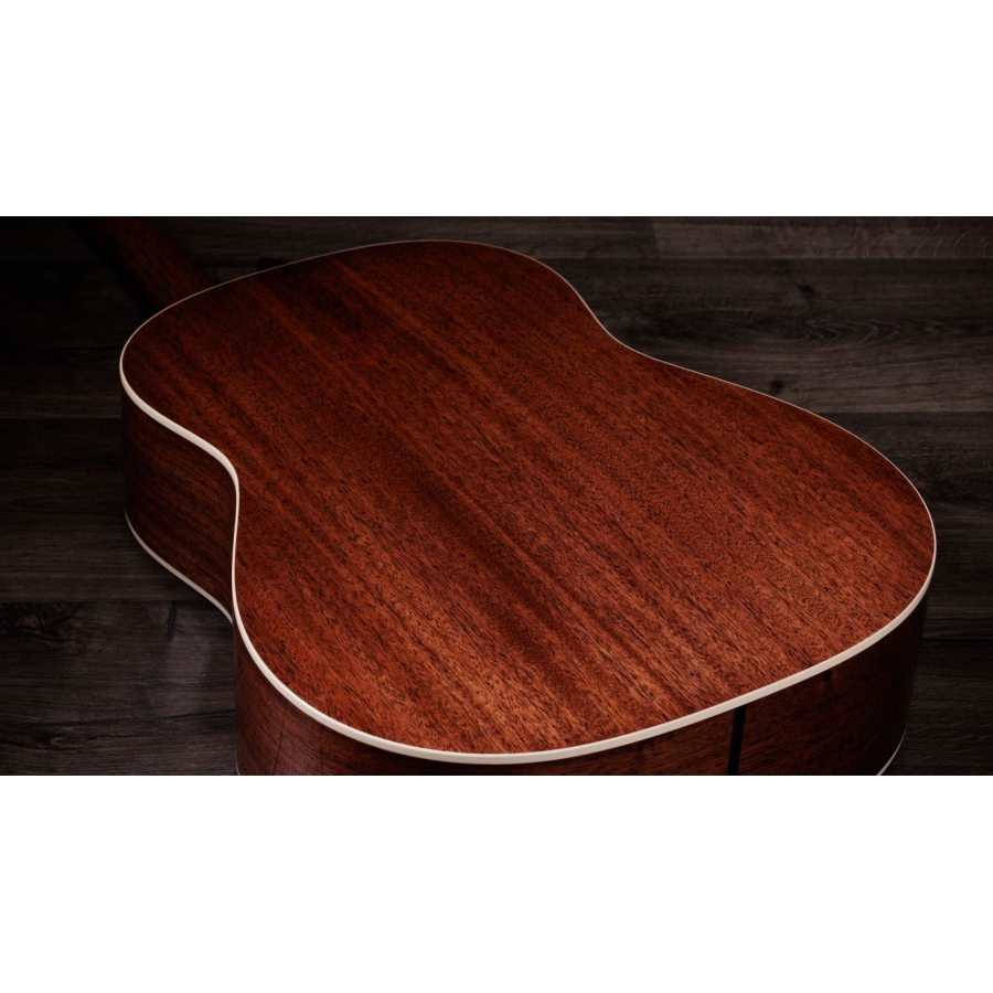 Taylor Gold Label 517e Blacktop Taylor Gold Label 517e Blacktop