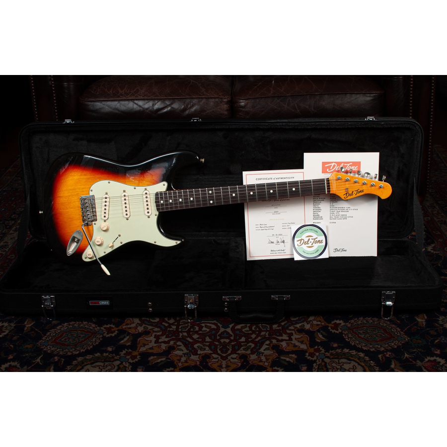 Del-Tone 60s S-style 3-tone Sunburst Light Aged Del-Tone 60s S-style 3-tone Sunburst Light Aged