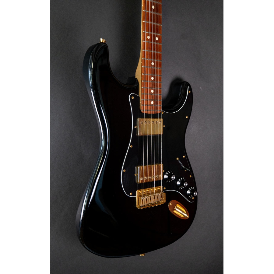 Fender FSR Blacktop Stratocaster HH PF Black