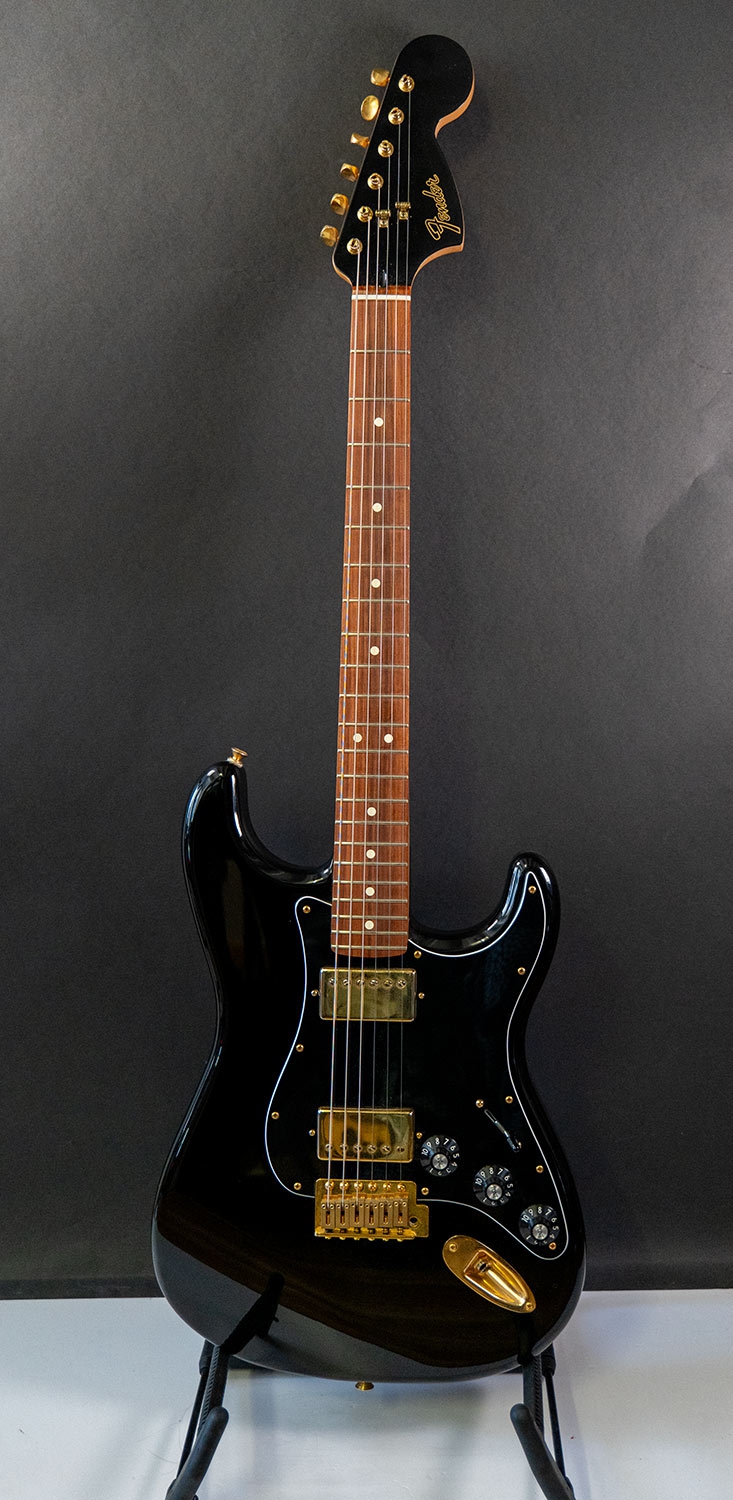 Fender FSR Blacktop Stratocaster HH PF Black