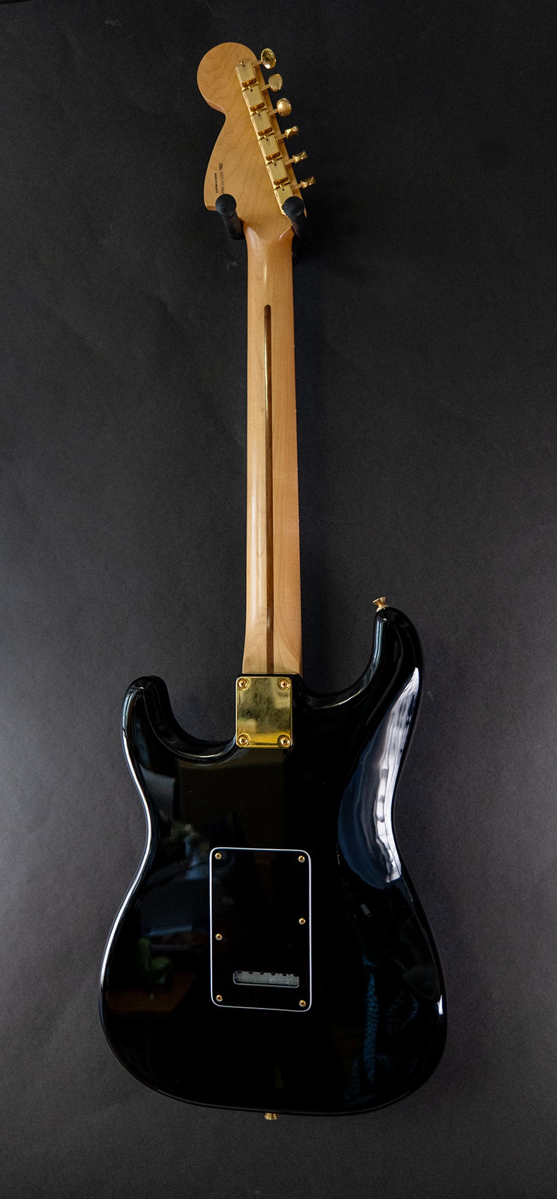 Fender FSR Blacktop Stratocaster HH PF Black