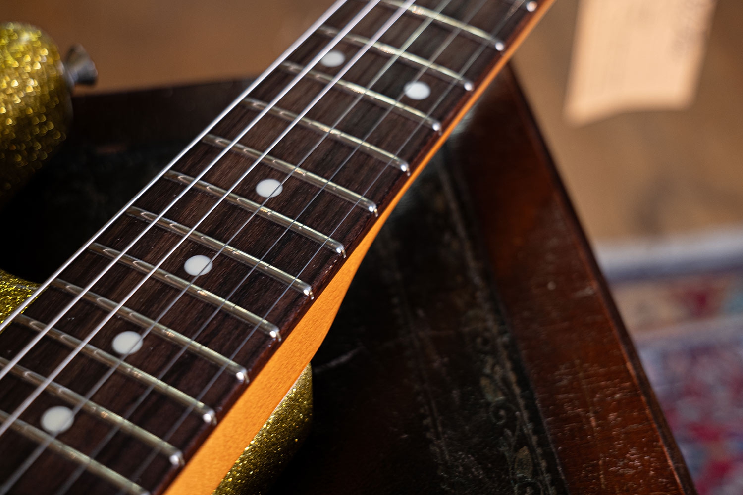 Del-Tone 60s S-style Gold Sparkle