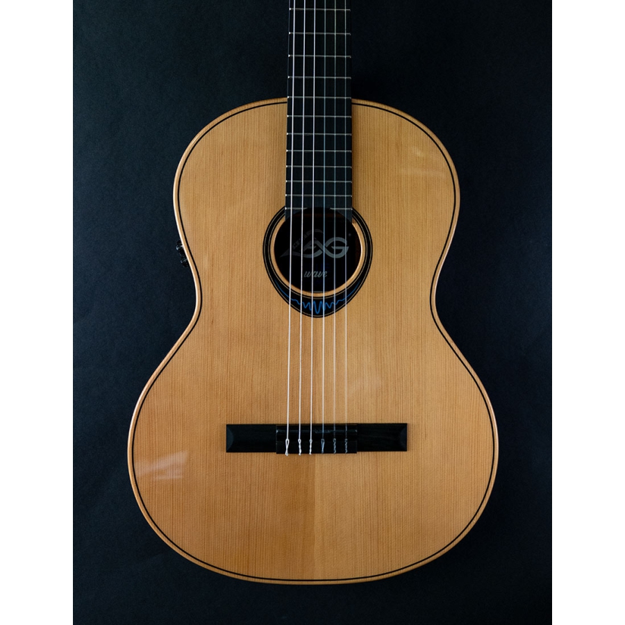 LAG CBW2E Bluewave 2 Classical Smart Guitar LAG CBW2E Bluewave 2 Classical Smart Guitar