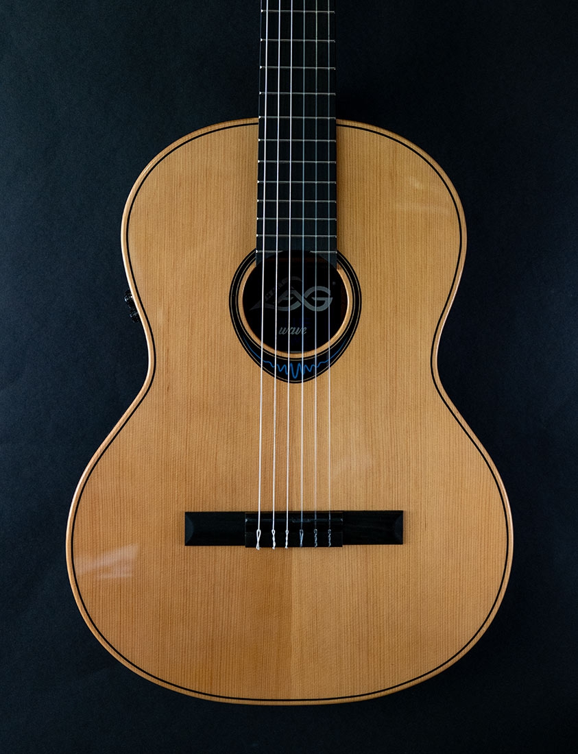 LAG CBW2E Bluewave 2 Classical Smart Guitar
