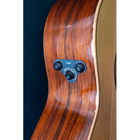 LAG CBW2E Bluewave 2 Classical Smart Guitar