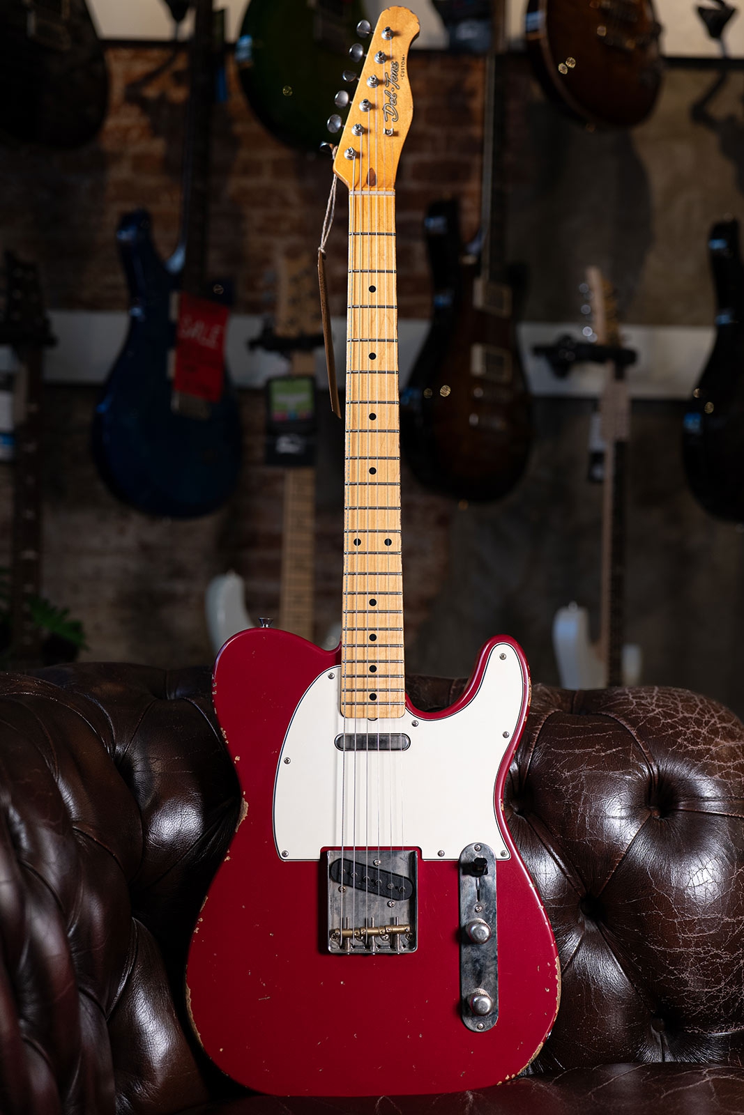 Del-Tone 50s T-style Dakota Red