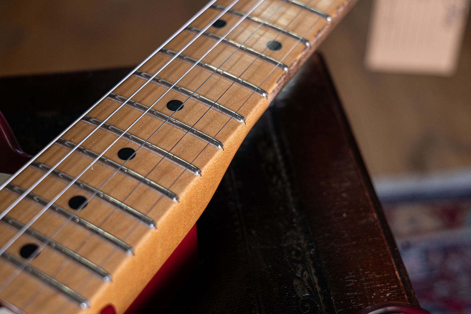 Del-Tone 50s T-style Dakota Red