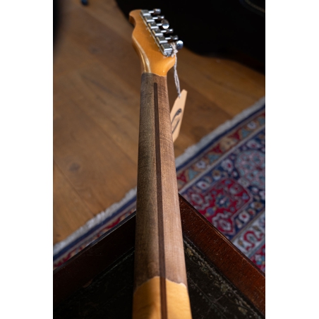 Del-Tone 50s T-style Dakota Red