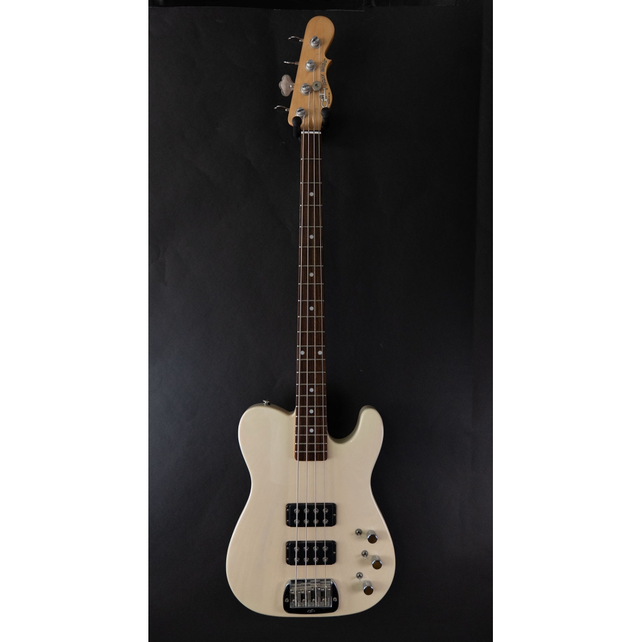 G&L Fullerton Deluxe ASAT Bass G&L Fullerton Deluxe ASAT Bass